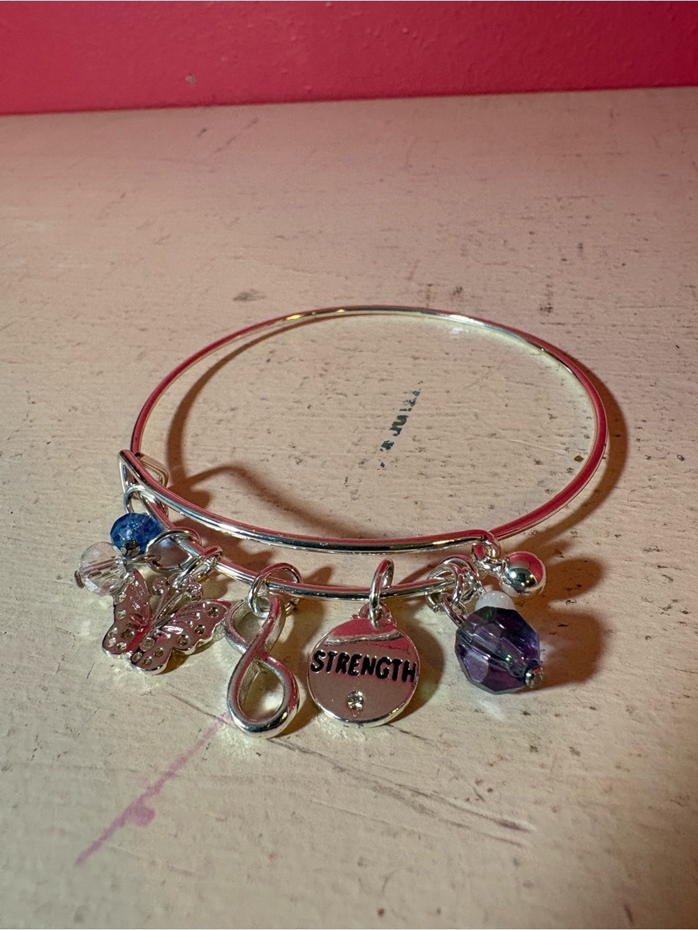 NEW * Avon Empowerment Strength Charm Speak Out Domestic Violence Bracelet Gift